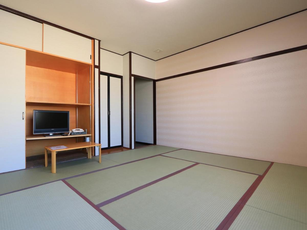 Fuji-Shi Business Hotel Furuiya Ryokan Fuji  Exterior photo