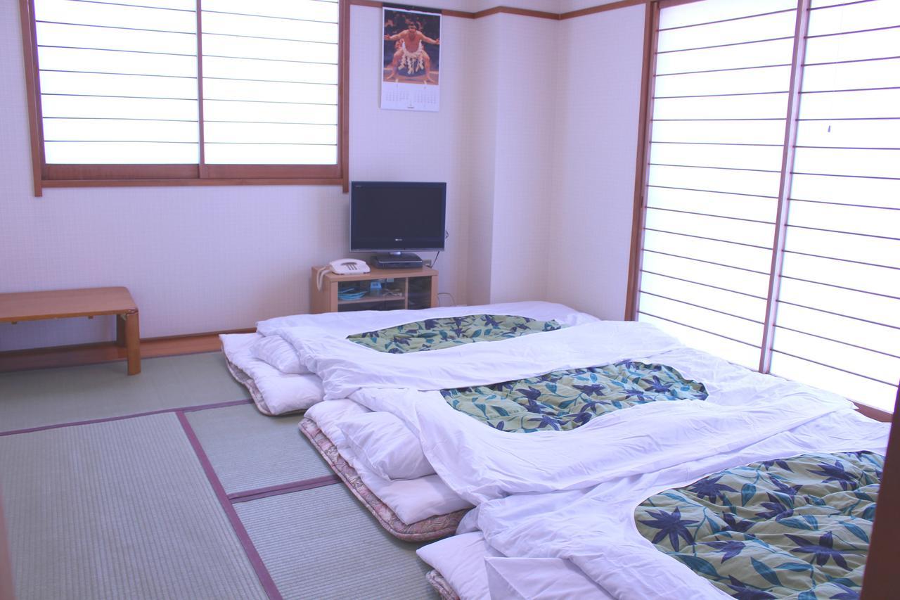 Fuji-Shi Business Hotel Furuiya Ryokan Fuji  Exterior photo